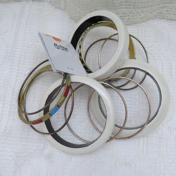 Set of 11 Bangle Bracelets Women Cream, Gold Toned, Multi Color, Casual Jewelry - Picture 1 of 8